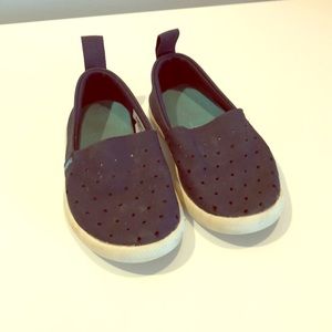 Natives Navy Blue size 6
